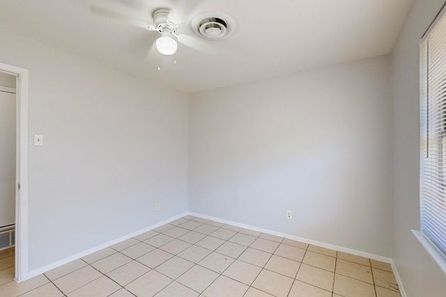 220 W Union Bower Road, Irving, TX 75061