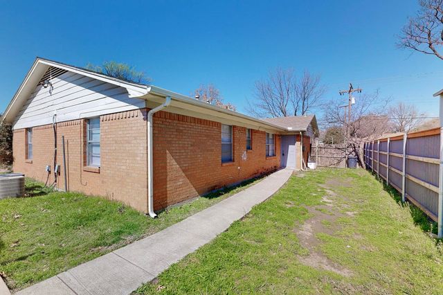 220 W Union Bower Road, Irving, TX 75061