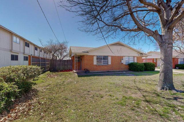 220 W Union Bower Road, Irving, TX 75061