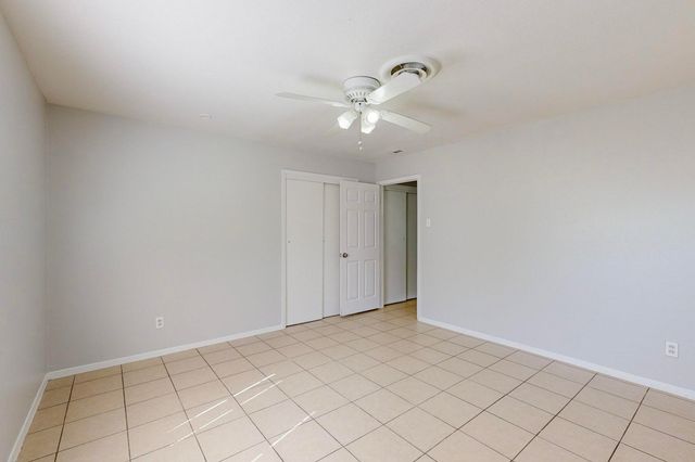 220 W Union Bower Road, Irving, TX 75061