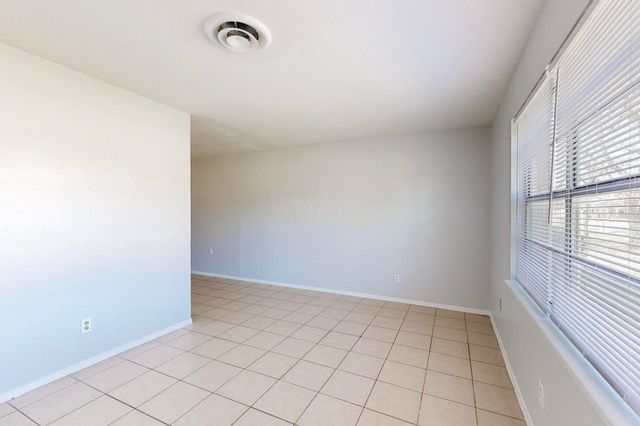220 W Union Bower Road, Irving, TX 75061