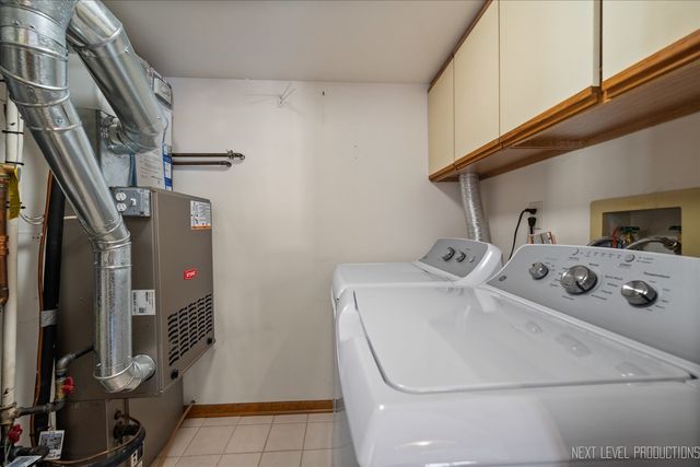 114 Elmtree Court 114, St. Charles, IL 60174