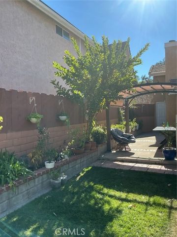 19849 Collins, Canyon Country (santa Clarita), CA 91351