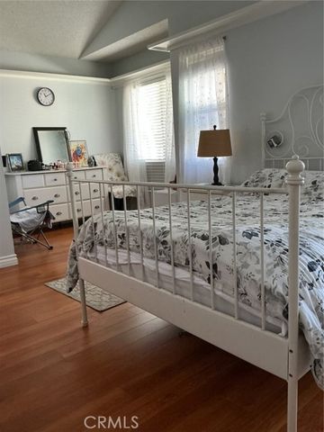 19849 Collins, Canyon Country (santa Clarita), CA 91351