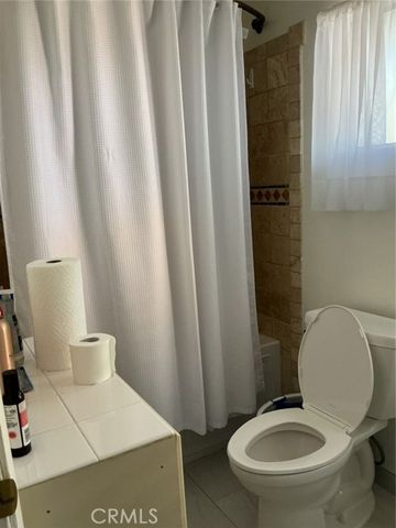 19849 Collins, Canyon Country (santa Clarita), CA 91351