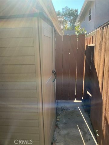 19849 Collins, Canyon Country (santa Clarita), CA 91351