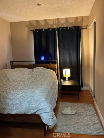 19849 Collins, Canyon Country (santa Clarita), CA 91351