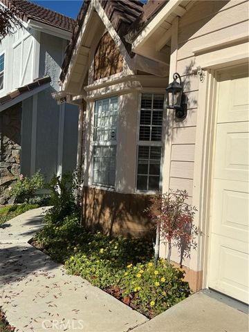 19849 Collins, Canyon Country (santa Clarita), CA 91351