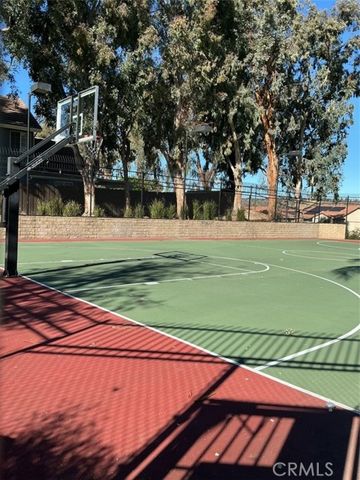 19849 Collins, Canyon Country (santa Clarita), CA 91351