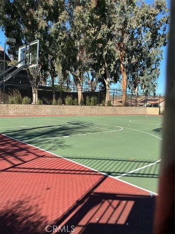 19849 Collins, Canyon Country (santa Clarita), CA 91351