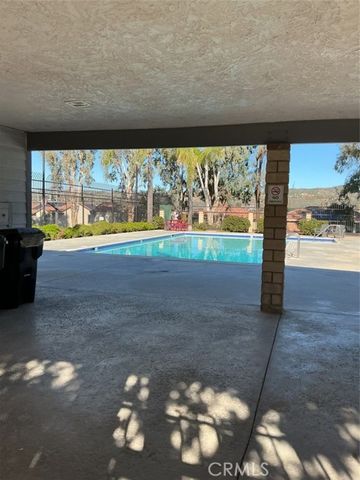 19849 Collins, Canyon Country (santa Clarita), CA 91351