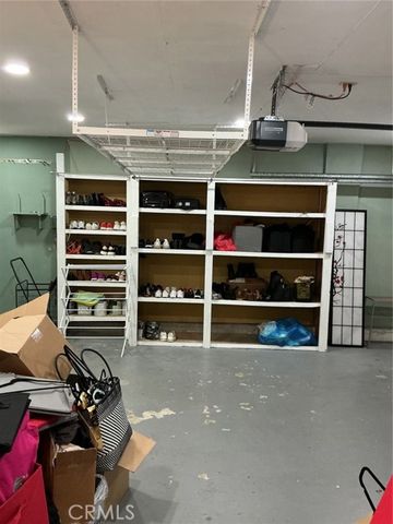 19849 Collins, Canyon Country (santa Clarita), CA 91351