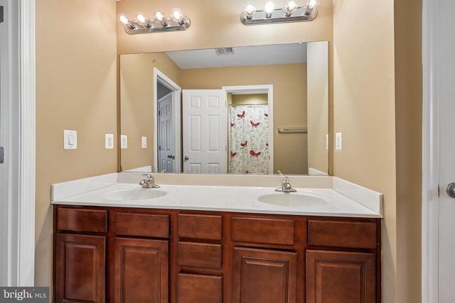80 SCOTTS FORD LN, Fredericksburg, VA 22406
