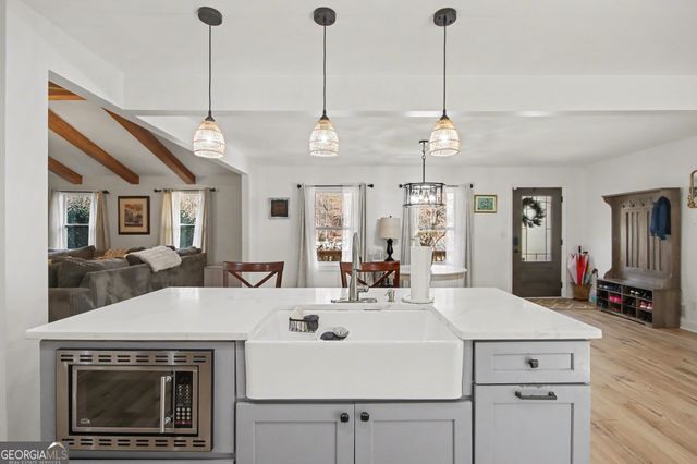 6898 Lakeshore Drive, Douglasville, GA 30135