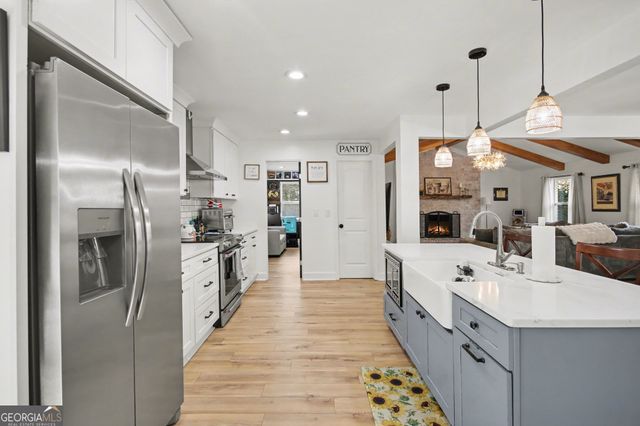 6898 Lakeshore Drive, Douglasville, GA 30135