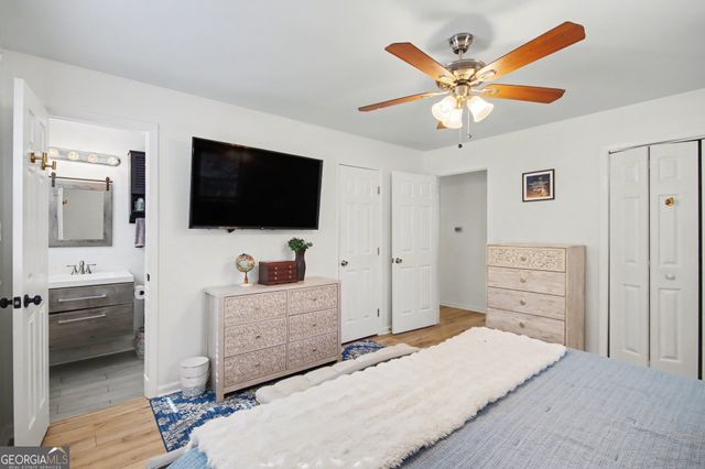 6898 Lakeshore Drive, Douglasville, GA 30135