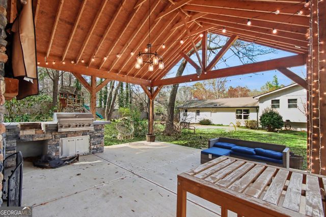 6898 Lakeshore Drive, Douglasville, GA 30135