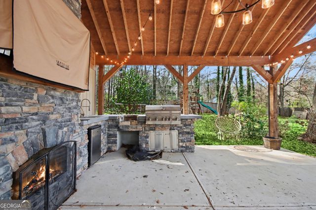 6898 Lakeshore Drive, Douglasville, GA 30135