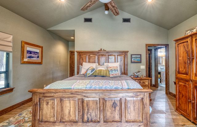 1575 Mountain Valley Drive, Concan, TX 78838