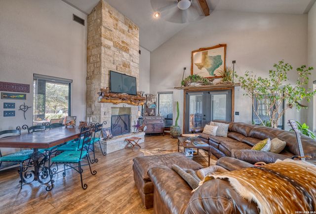 1575 Mountain Valley Drive, Concan, TX 78838