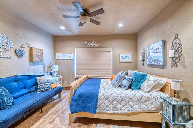 1575 Mountain Valley Drive, Concan, TX 78838