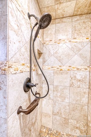 1575 Mountain Valley Drive, Concan, TX 78838