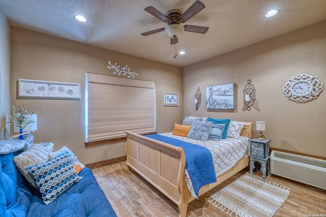 1575 Mountain Valley Drive, Concan, TX 78838