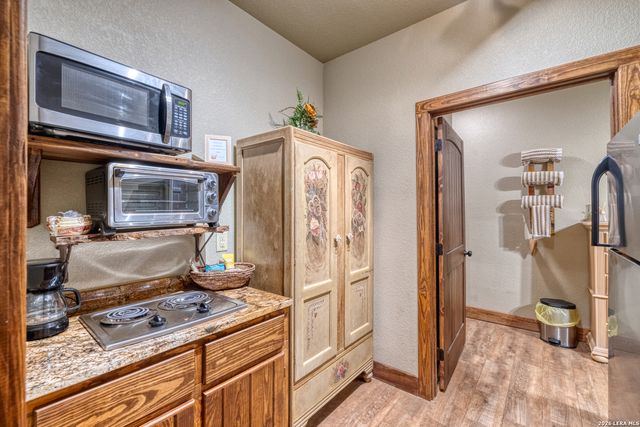 1575 Mountain Valley Drive, Concan, TX 78838