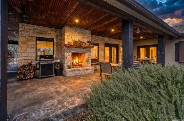 1575 Mountain Valley Drive, Concan, TX 78838