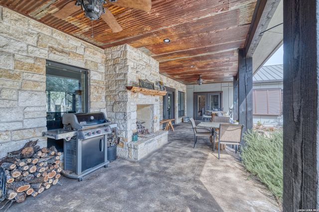 1575 Mountain Valley Drive, Concan, TX 78838