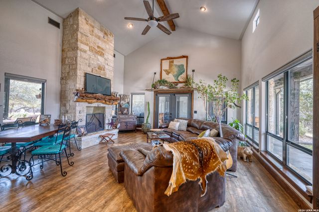 1575 Mountain Valley Drive, Concan, TX 78838