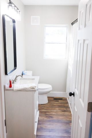 413 E Main St, Waverly, TN 37185