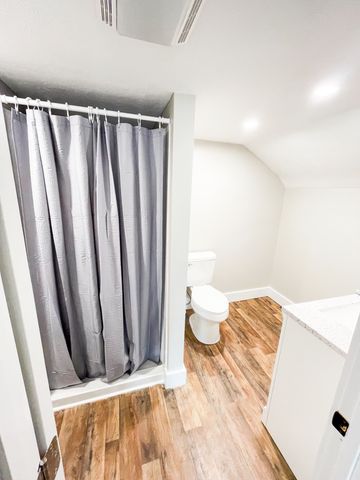 413 E Main St, Waverly, TN 37185