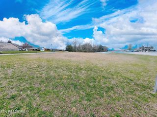 140 W Macon Lane, Seymour, TN 37865