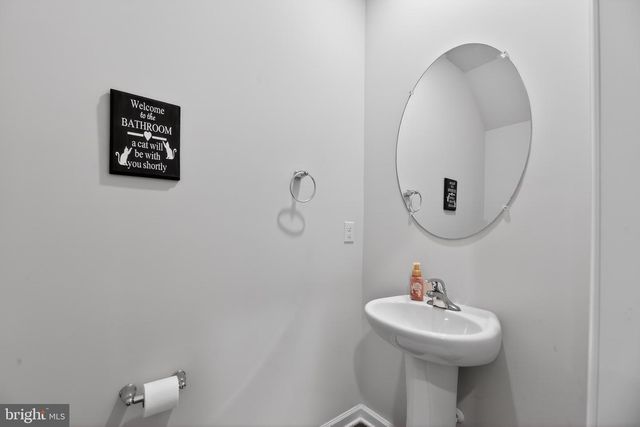 2 ARLOTTA ST, Glassboro, NJ 08028