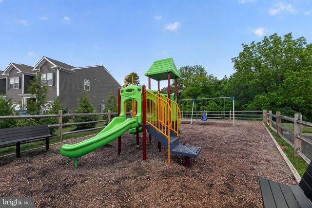 2 ARLOTTA ST, Glassboro, NJ 08028