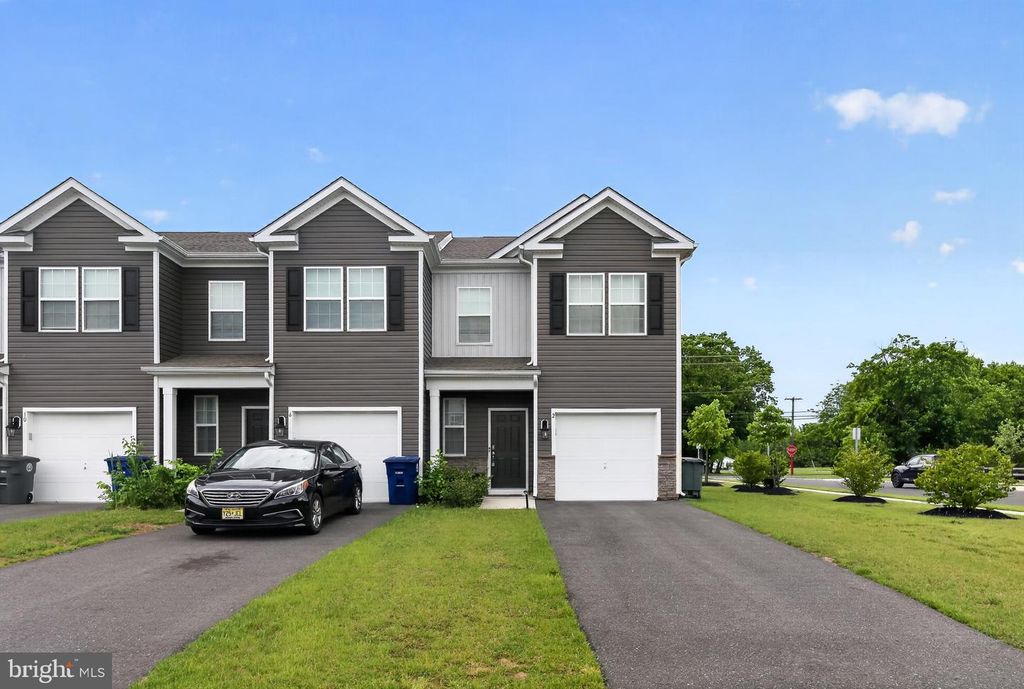 2 ARLOTTA ST, Glassboro, NJ 08028