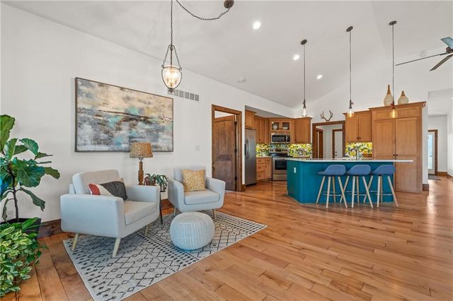 1404 E 183rd Street, Belton, MO 64012