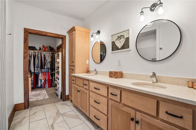 1404 E 183rd Street, Belton, MO 64012