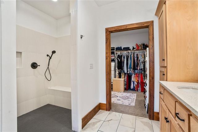 1404 E 183rd Street, Belton, MO 64012