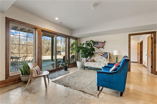 1404 E 183rd Street, Belton, MO 64012