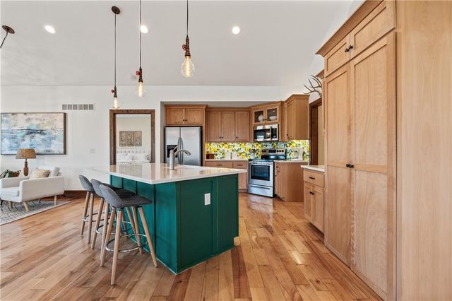 1404 E 183rd Street, Belton, MO 64012