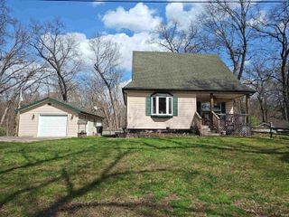 6441 E Calvin Drive, Knox, IN 46534