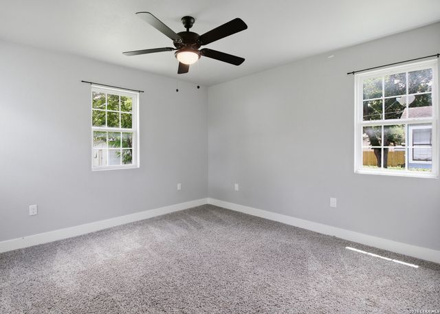 204 AERO AVE, Schertz, TX 78154