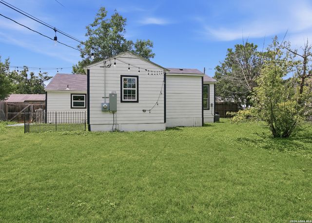 204 AERO AVE, Schertz, TX 78154