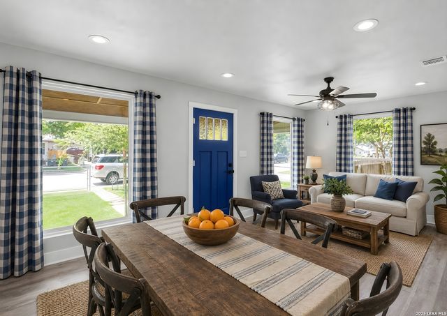 204 AERO AVE, Schertz, TX 78154