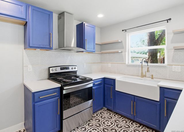 204 AERO AVE, Schertz, TX 78154