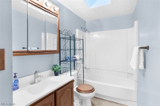 1077 S Diamond Street, Ravenna, OH 44266