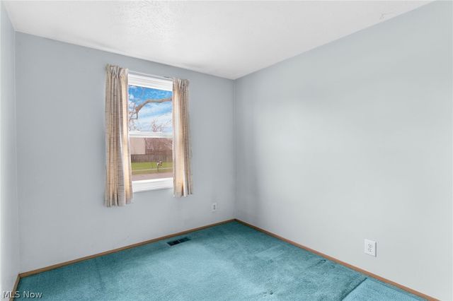 1077 S Diamond Street, Ravenna, OH 44266
