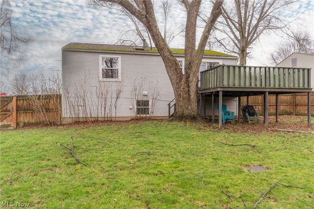 1077 S Diamond Street, Ravenna, OH 44266